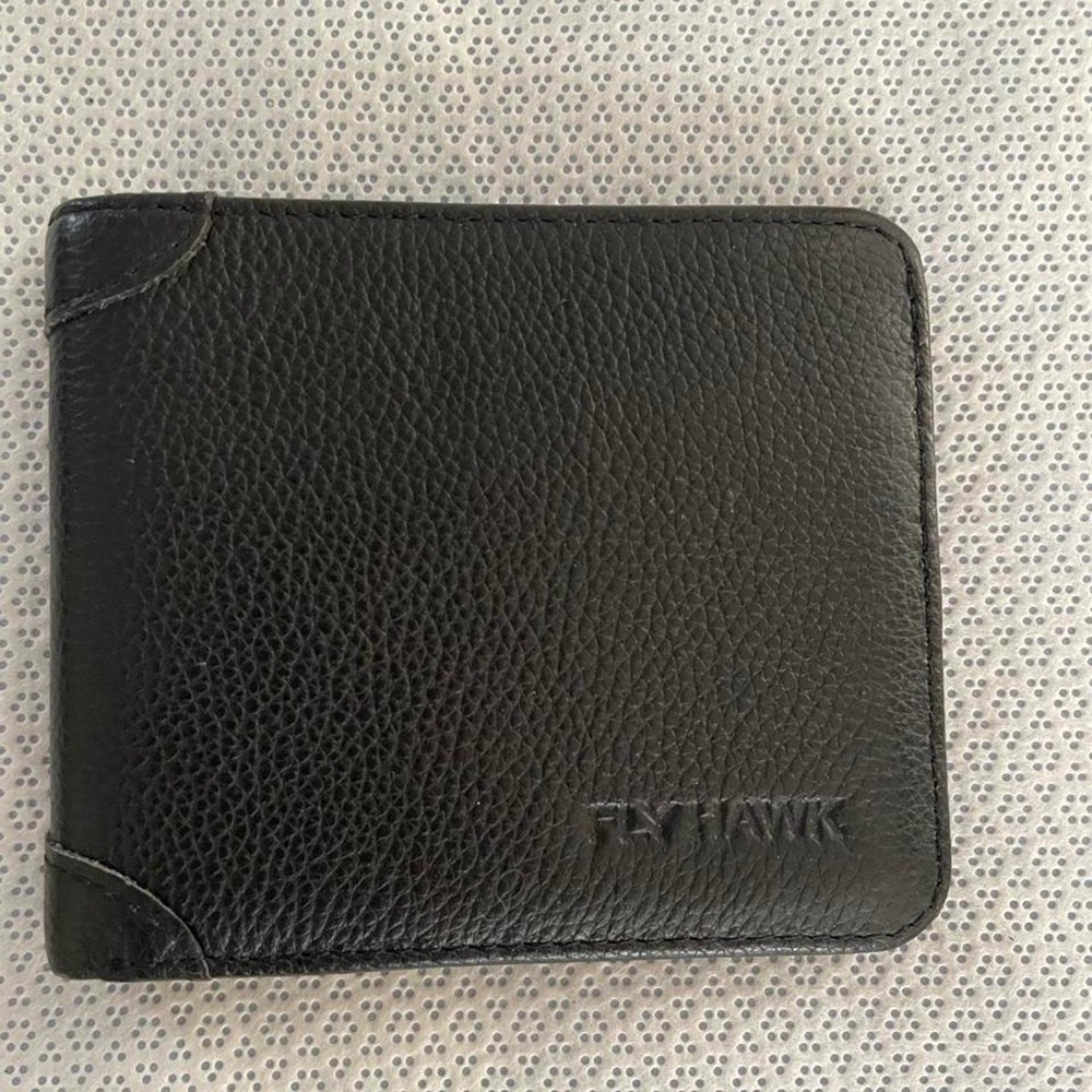 Fly Hawk black leather wallet with pebbled texture